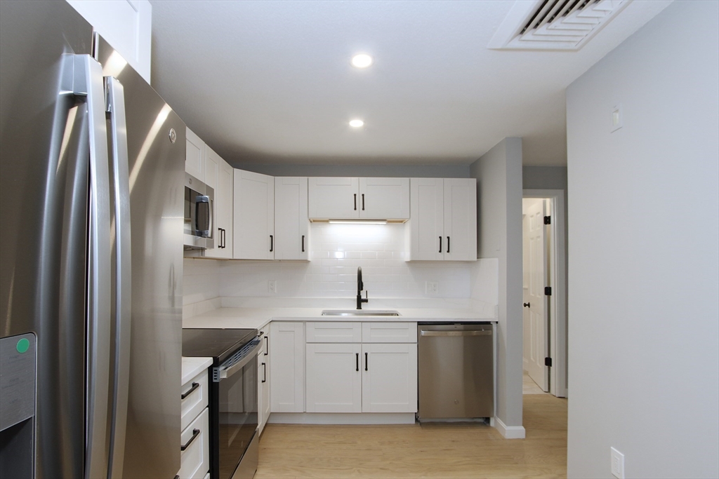42 Old Colony Way 30