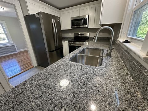 19 Garden St Auburn MA 01501