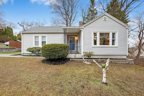 8 Diana Street Worcester MA 01605