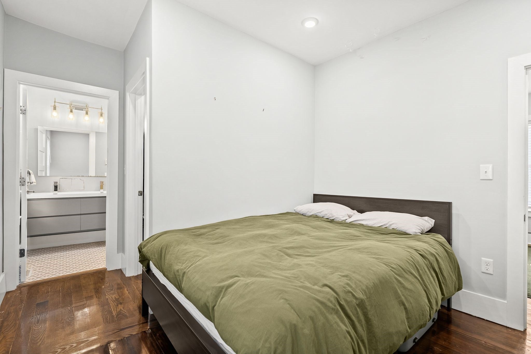 145 Whitfield St #1, Boston, MA, 145 Whitfield St #1, Boston, MA Photo #12