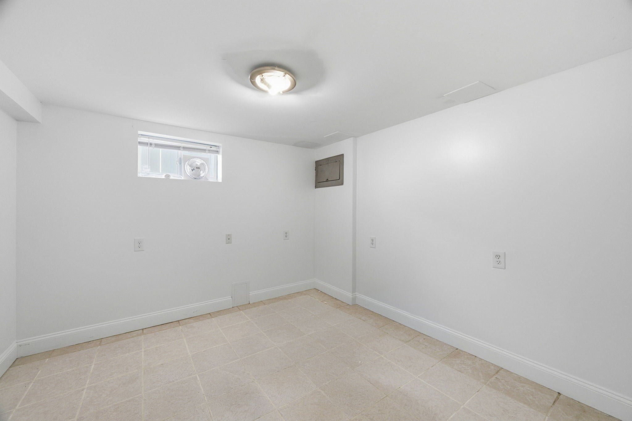 55 Sharon Rd, Quincy, MA, 55 Sharon Rd, Quincy, MA Photo #34