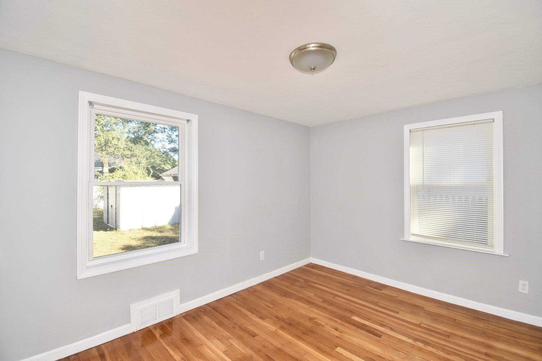 66 Curve St, Springfield, MA, 66 Curve St, Springfield, MA Photo #17