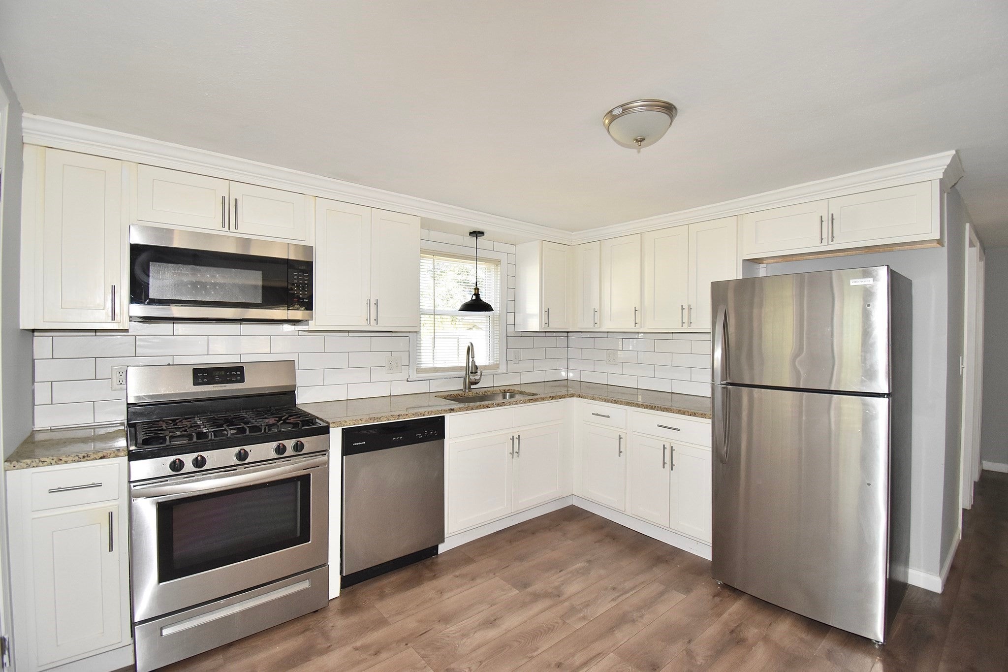 66 Curve St, Springfield, MA, 66 Curve St, Springfield, MA Photo #12