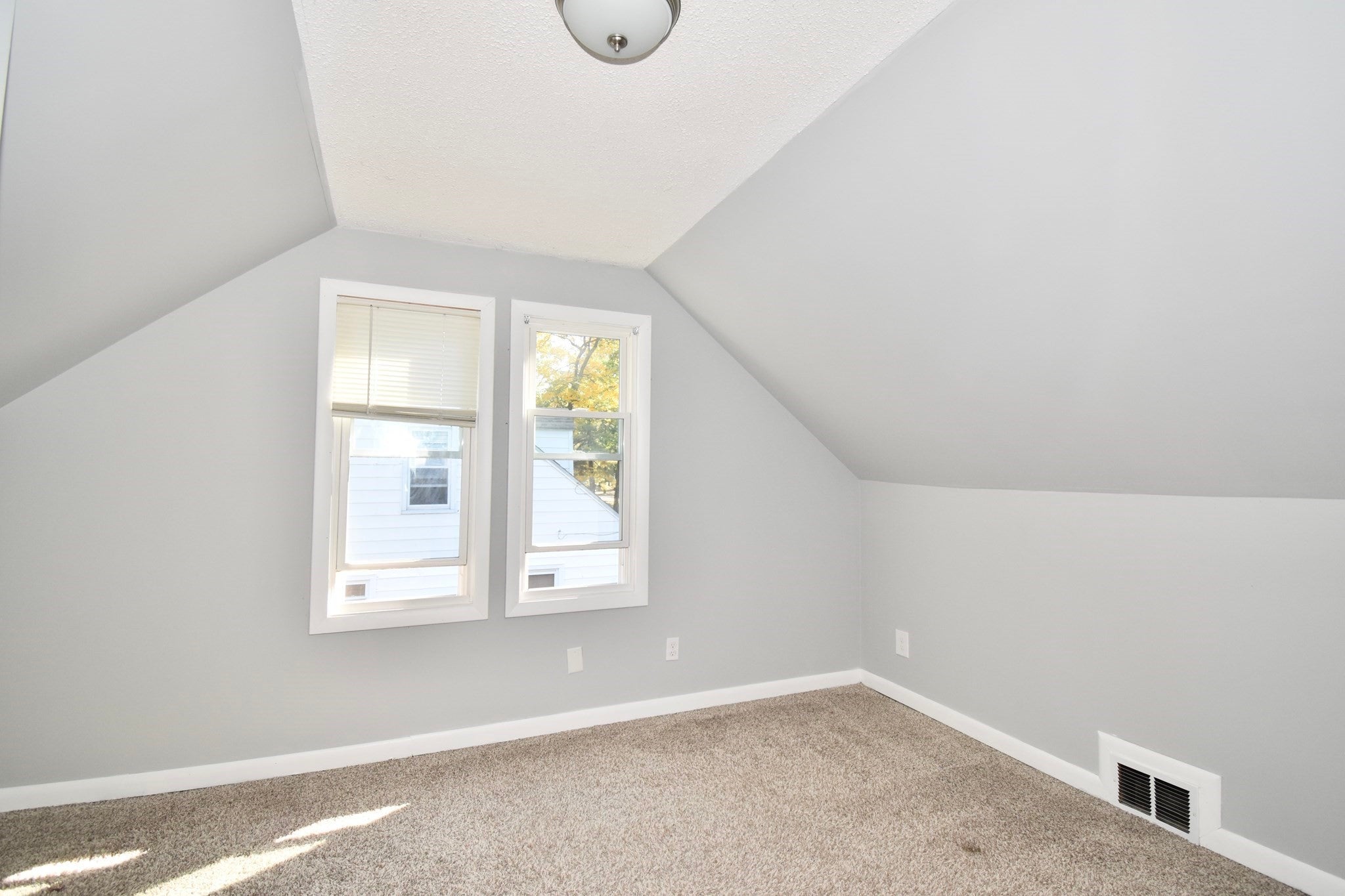 66 Curve St, Springfield, MA, 66 Curve St, Springfield, MA Photo #22