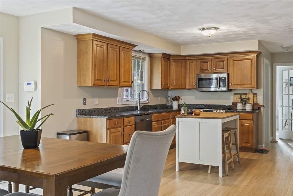 14 Birch Hill Dr