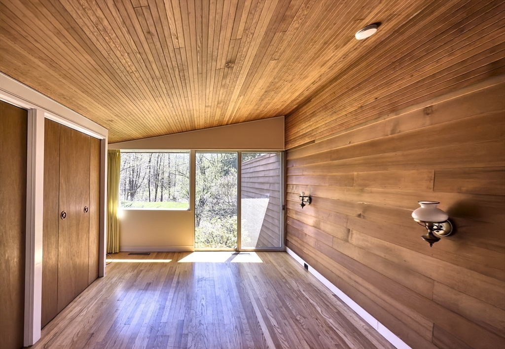 349 Old Stockbridge Rd, Lenox, MA Photo #30