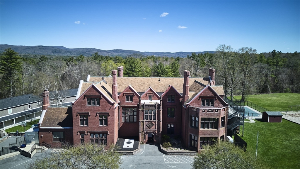 349 Old Stockbridge Rd, Lenox, MA Photo #2