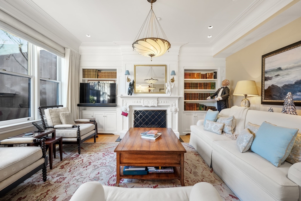 45-47 Commonwealth Ave 5