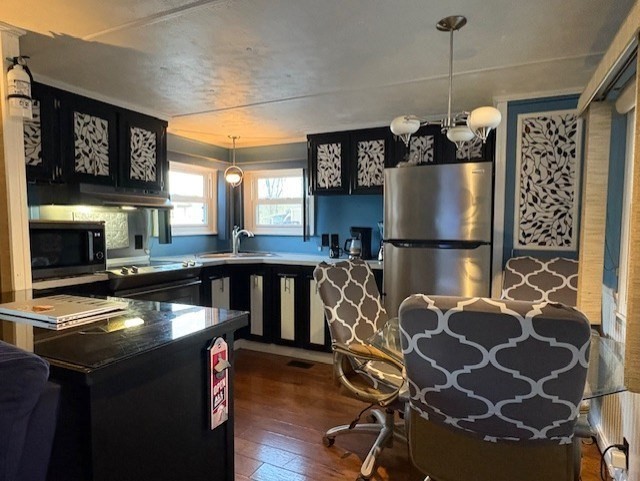 300 East Washington 54 R