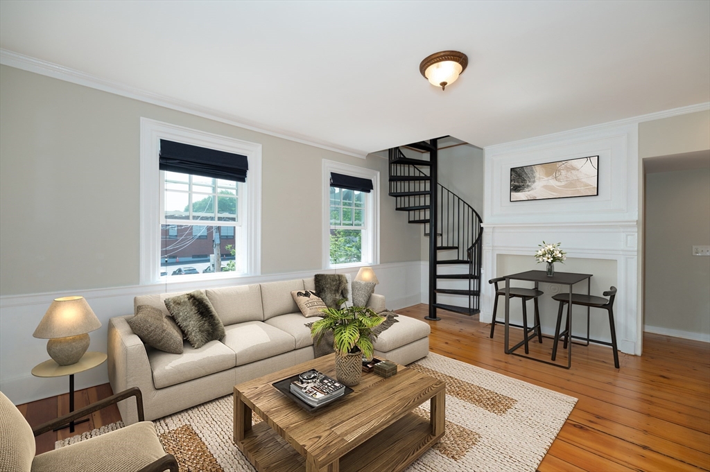 2 Court St 3
