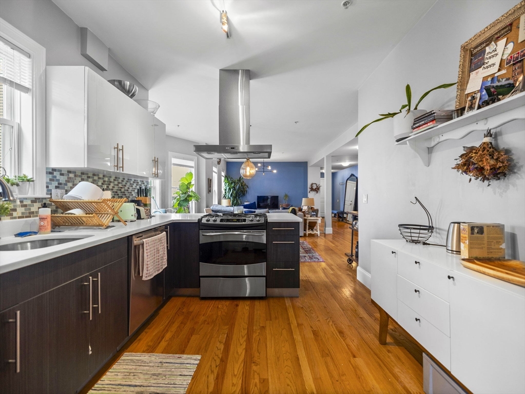49 Putnam St 1