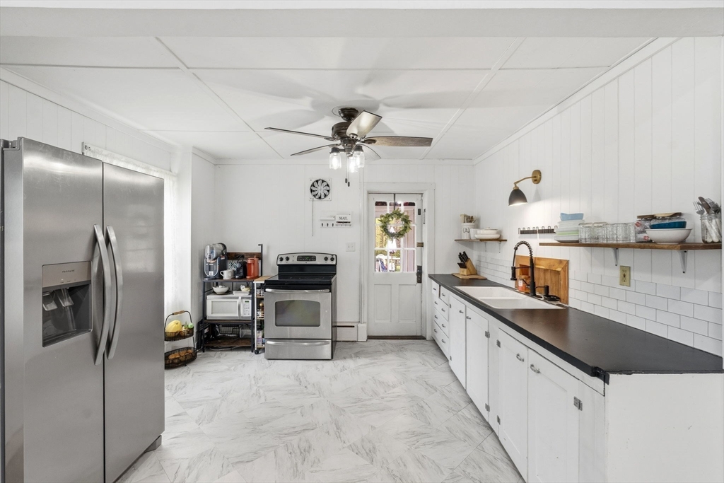 180 Moulton ST, Rehoboth, MA Photo #7