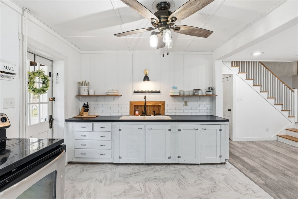 180 Moulton ST, Rehoboth, MA Photo #9