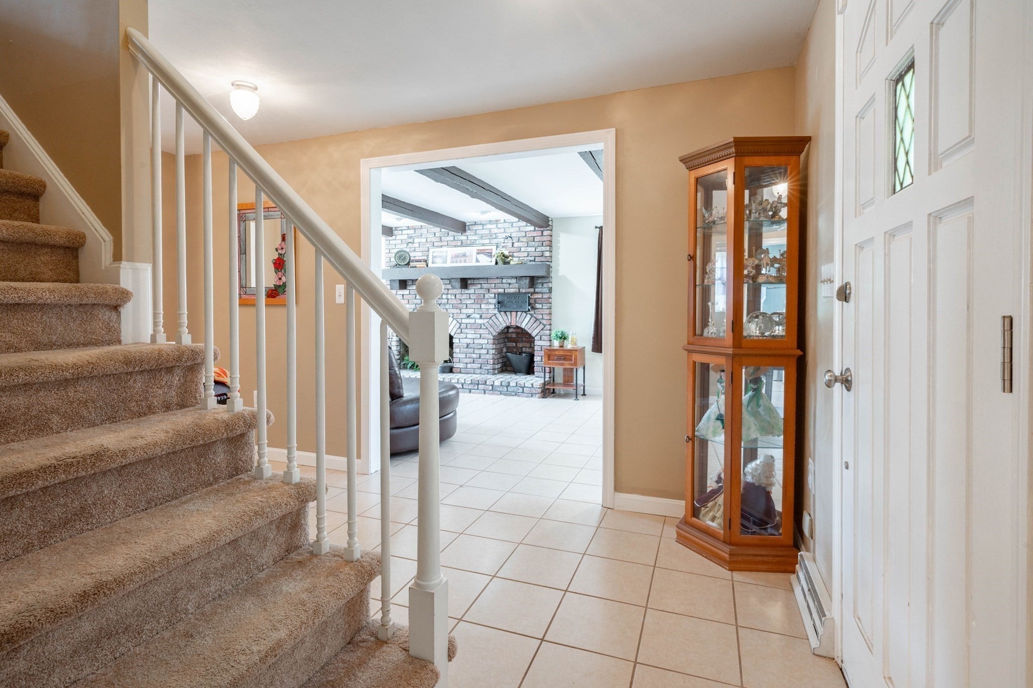 8 Sullivan Rd, Hudson, NH Photo #10