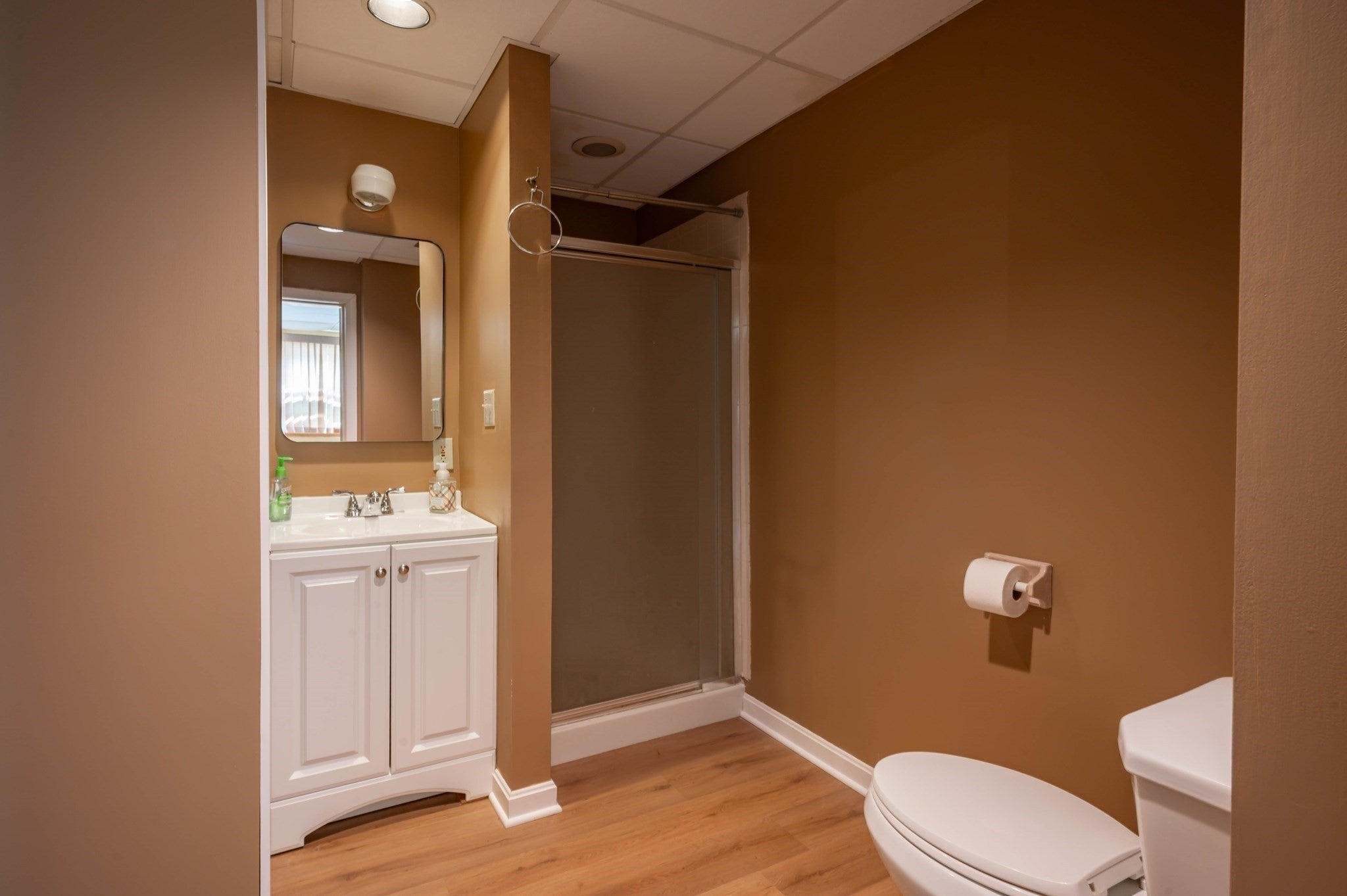 8 Sullivan Rd, Hudson, NH Photo #38