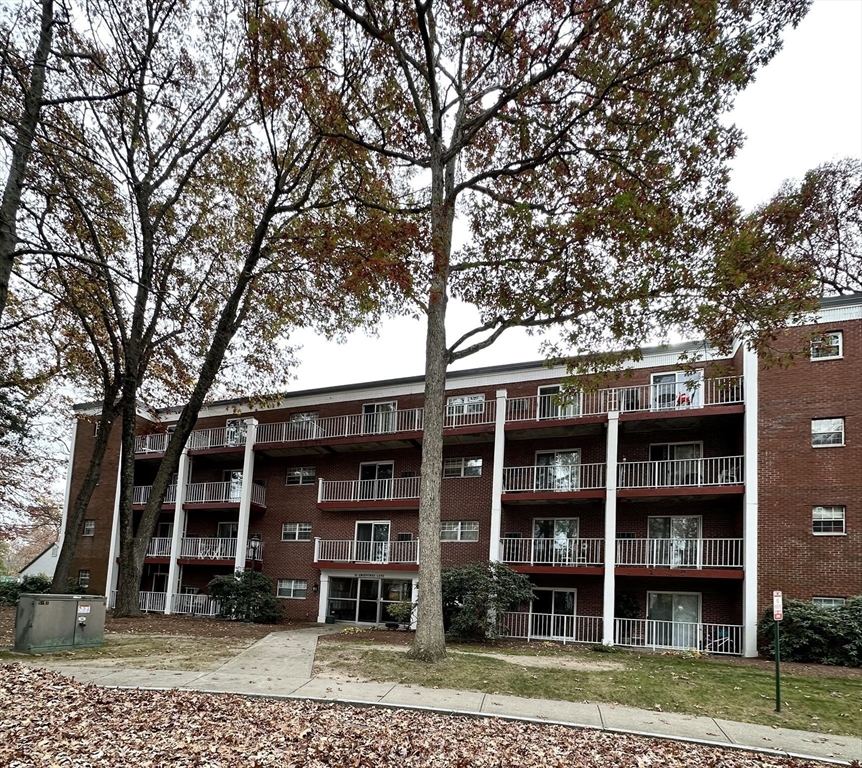 55 Greentree Ln 49
