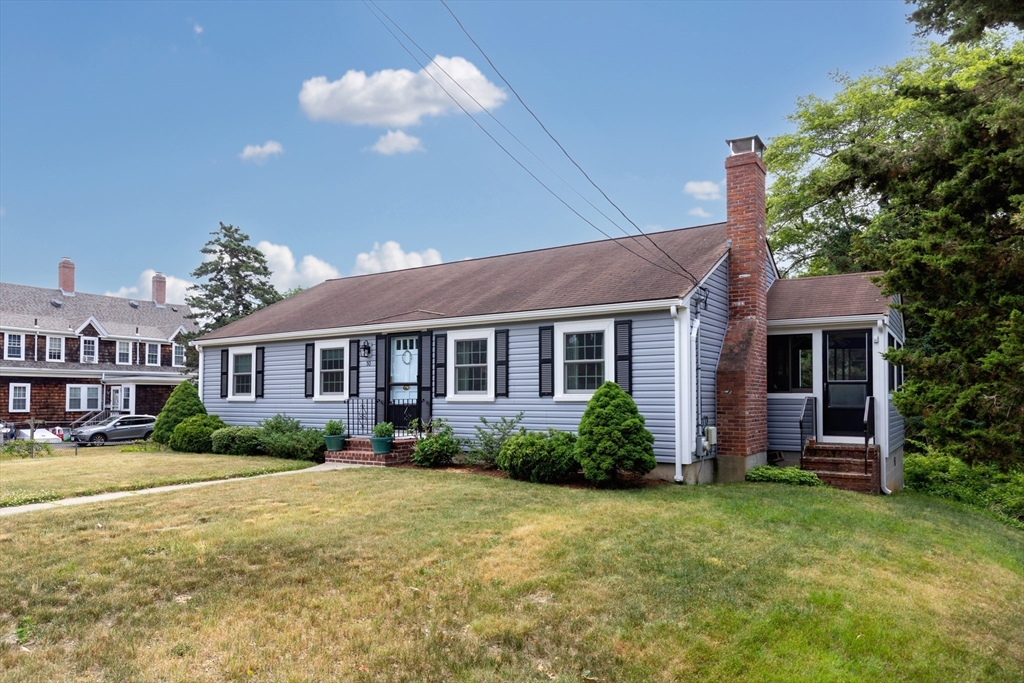 50 Forest Ave Ext