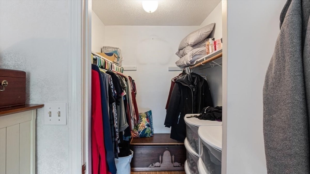 North Reading, Massachusetts 01864, United States, 2 Bedrooms Bedrooms, ,1 BathroomBathrooms,Residential,Contingent,179704