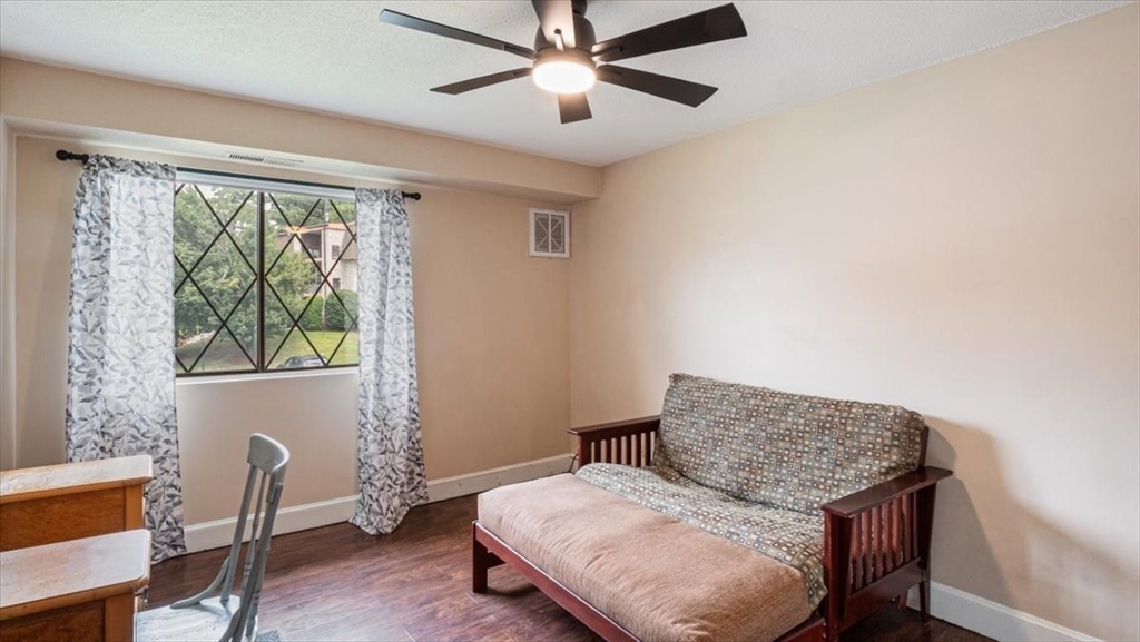 North Reading, Massachusetts 01864, United States, 2 Bedrooms Bedrooms, ,1 BathroomBathrooms,Residential,Contingent,179704