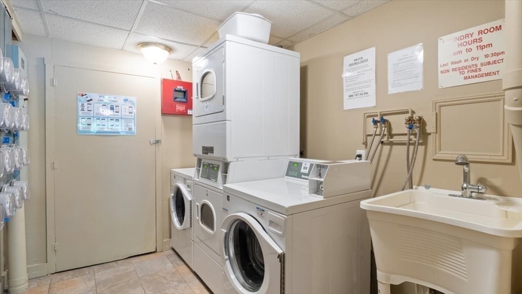 North Reading, Massachusetts 01864, United States, 2 Bedrooms Bedrooms, ,1 BathroomBathrooms,Residential,Contingent,179704