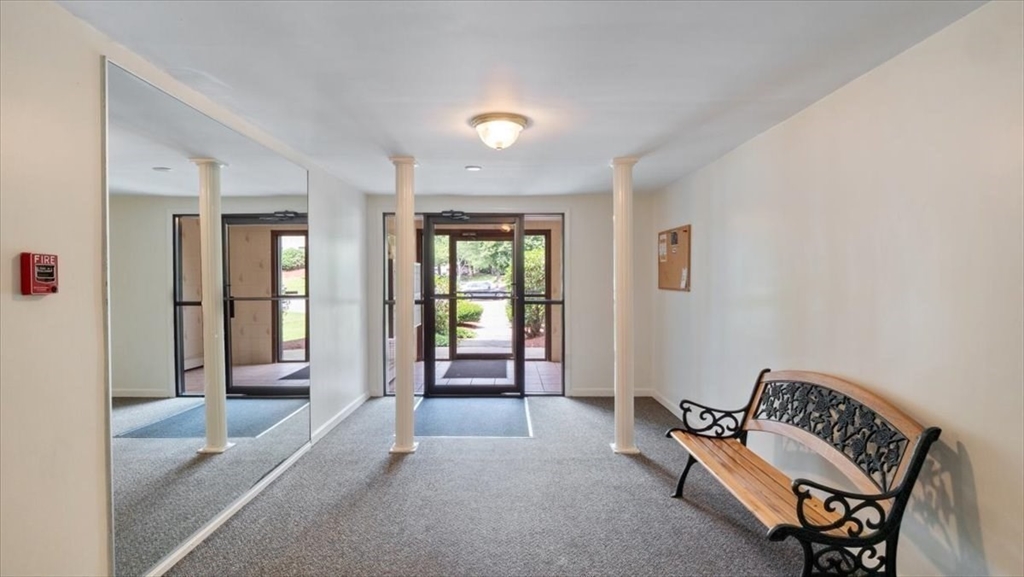 North Reading, Massachusetts 01864, United States, 2 Bedrooms Bedrooms, ,1 BathroomBathrooms,Residential,Contingent,179704