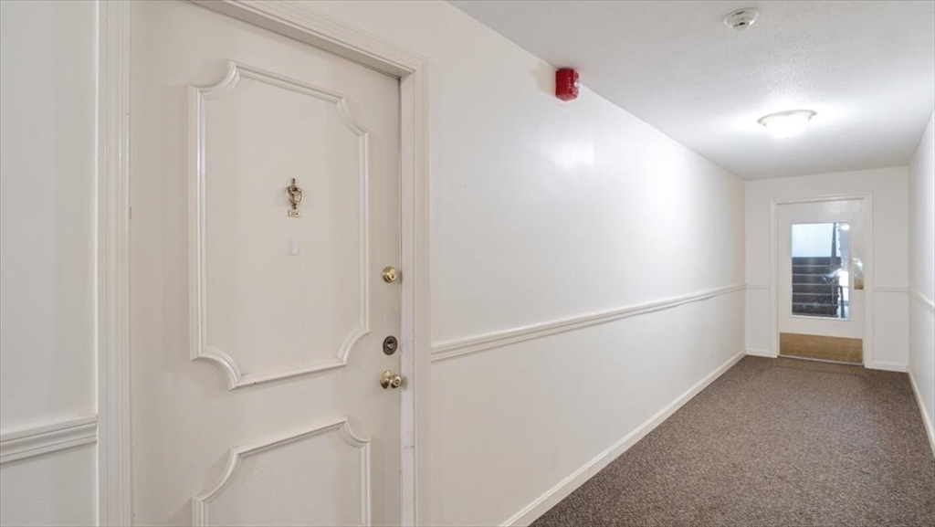 North Reading, Massachusetts 01864, United States, 2 Bedrooms Bedrooms, ,1 BathroomBathrooms,Residential,Contingent,179704