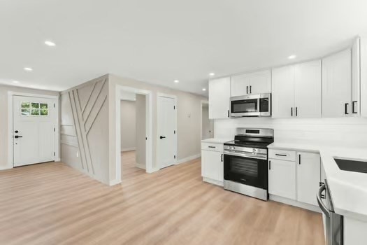 7 Edward St