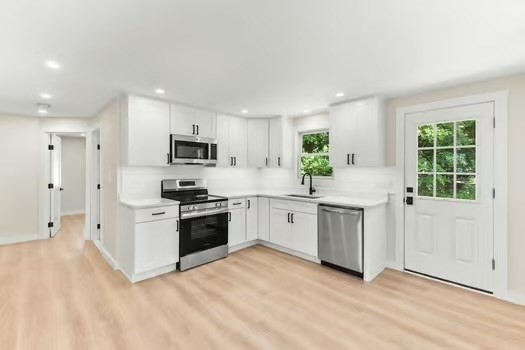 7 Edward St