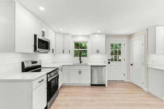 7 Edward St
