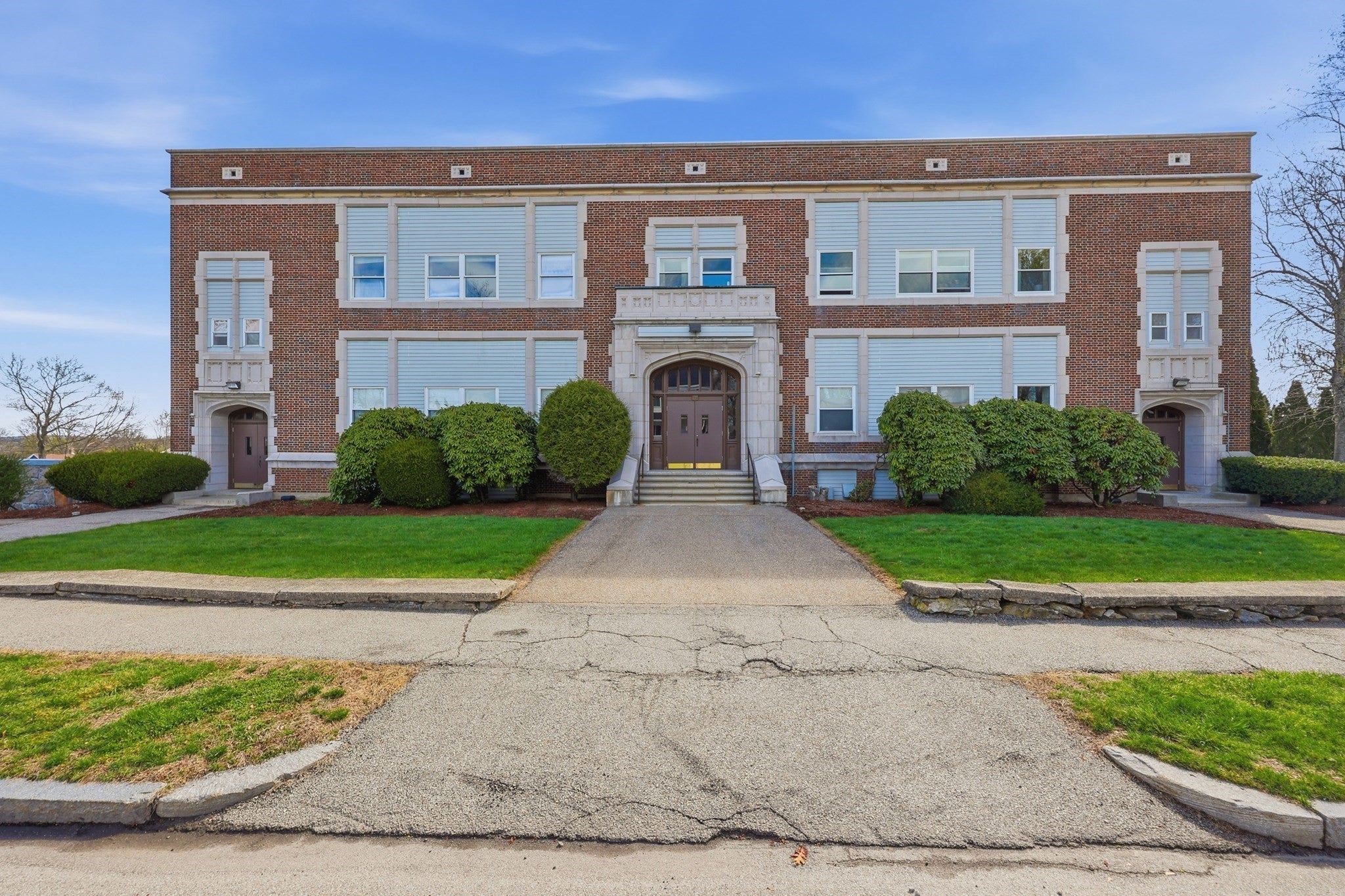 21 Middlesex Avenue