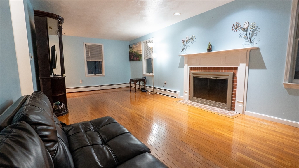 22 Juniper St