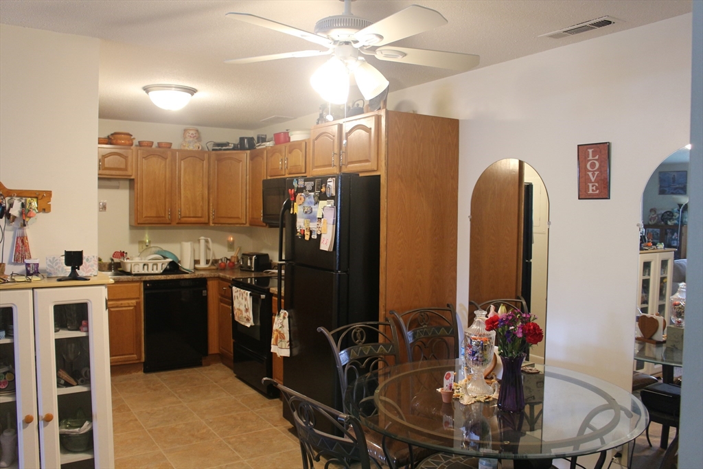 5 Thayer Pond Drive 8