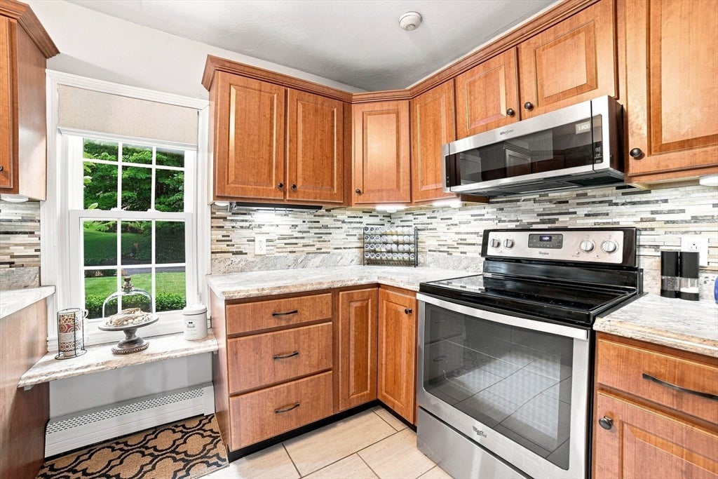 7 Leela Lane, Leicester, MA, 7 Leela Lane, Leicester, MA Photo #10