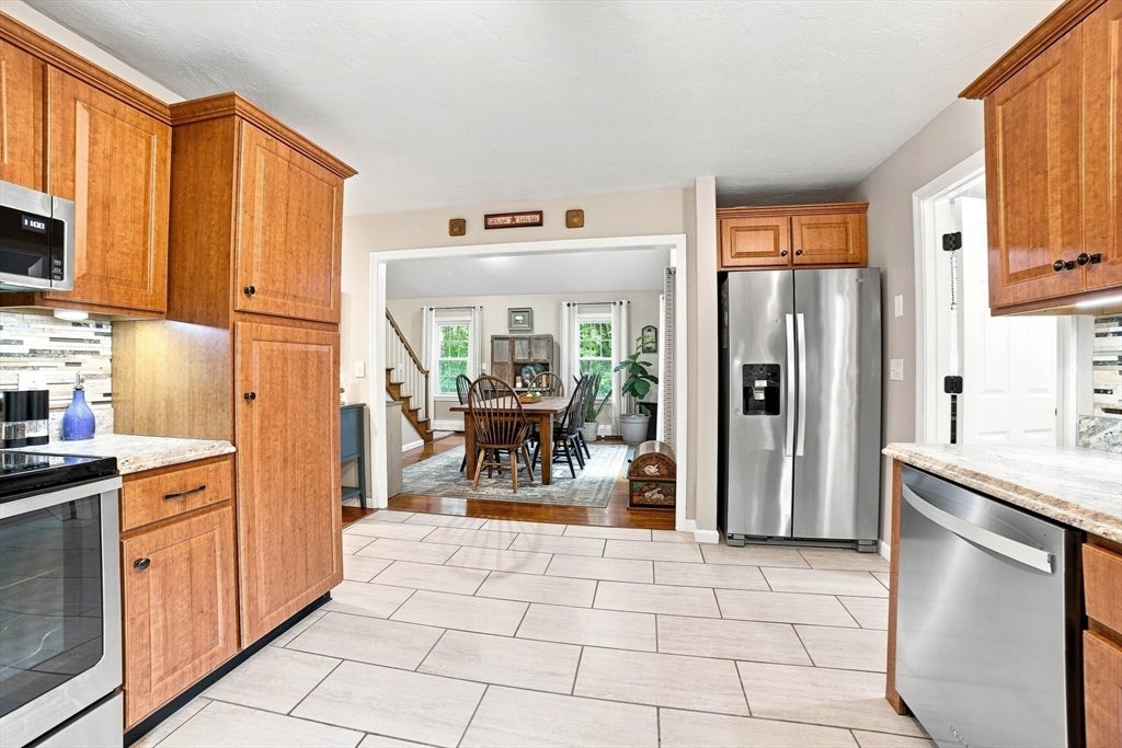 7 Leela Lane, Leicester, MA, 7 Leela Lane, Leicester, MA Photo #11