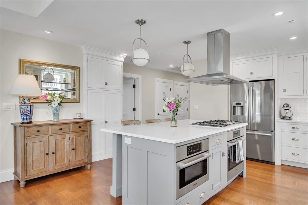 284 Bunker Hill St. 4