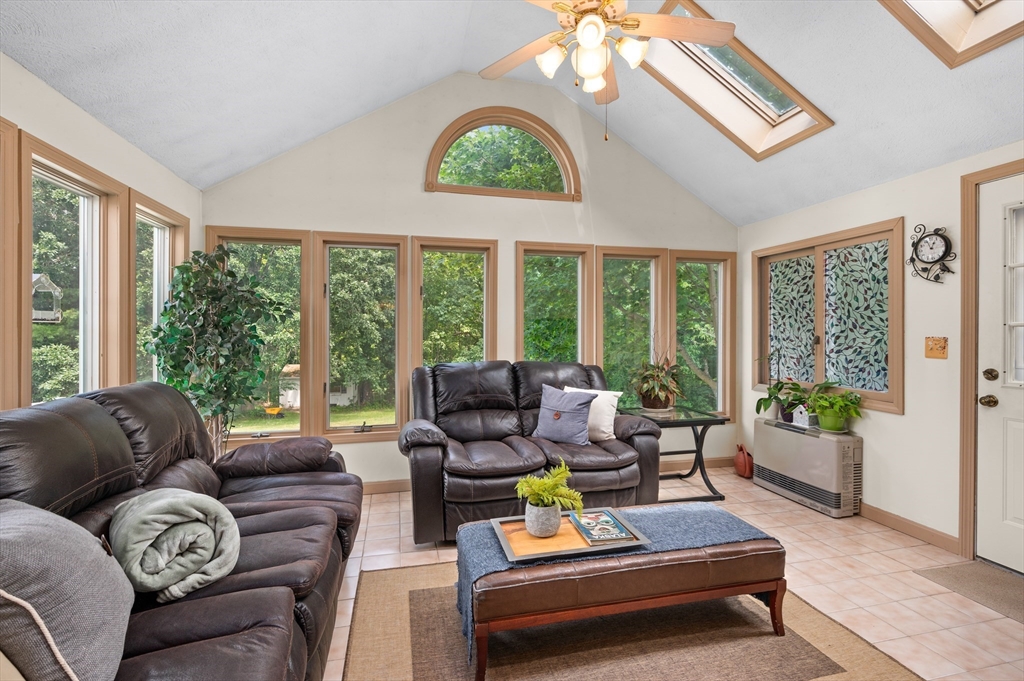 117 Rolling Ridge Ln