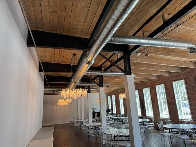 123 Centre Ave