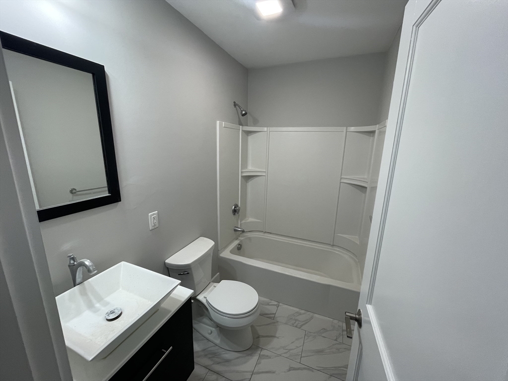 543 Dorchester Ave 5