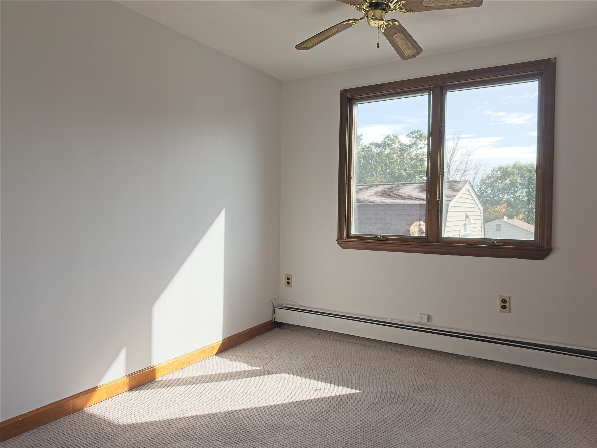 10 Pelham St, Billerica, MA Photo #15