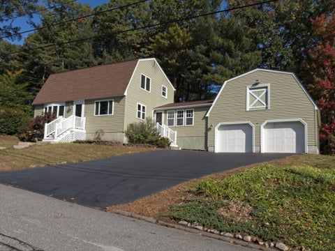 Photo of 10 Pelham St, Billerica, MA 01821 (MLS # 73591906)