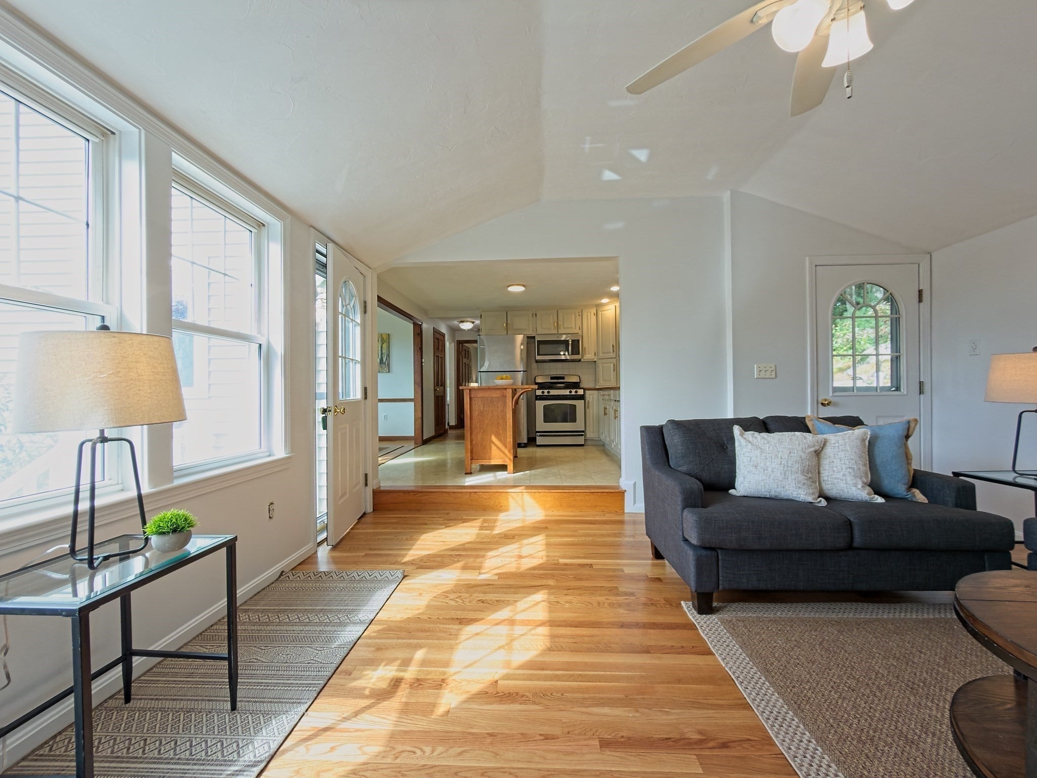 10 Pelham St, Billerica, MA Photo #8