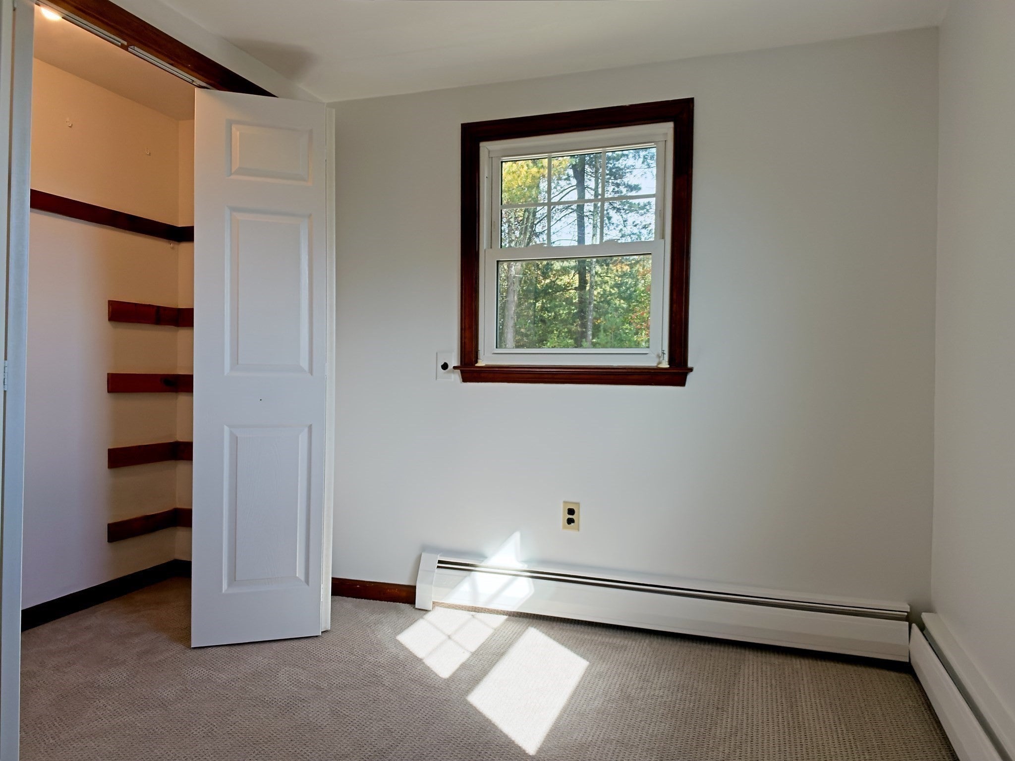 10 Pelham St, Billerica, MA Photo #16