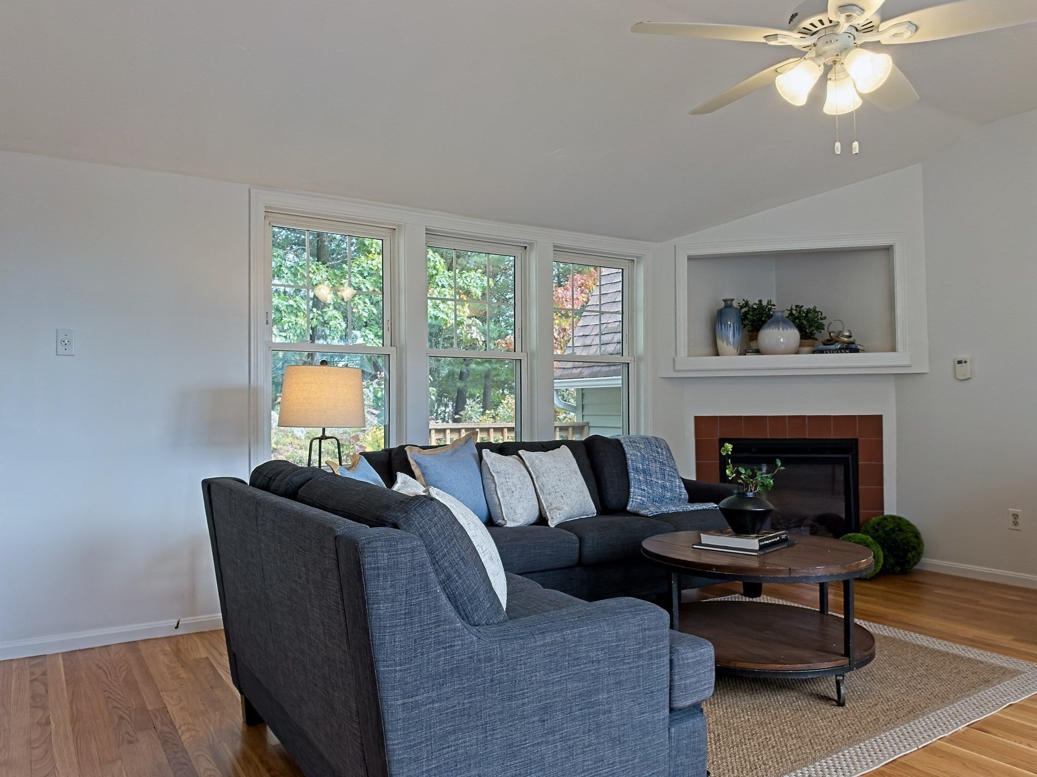 10 Pelham St, Billerica, MA Photo #9
