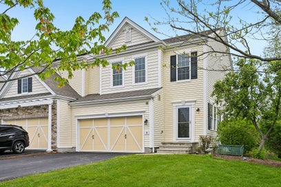 19 Crispwater Way 178 Hopkinton MA 01748