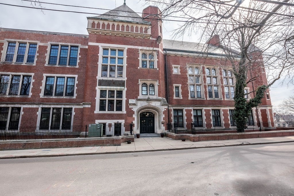 76 Elm St G3