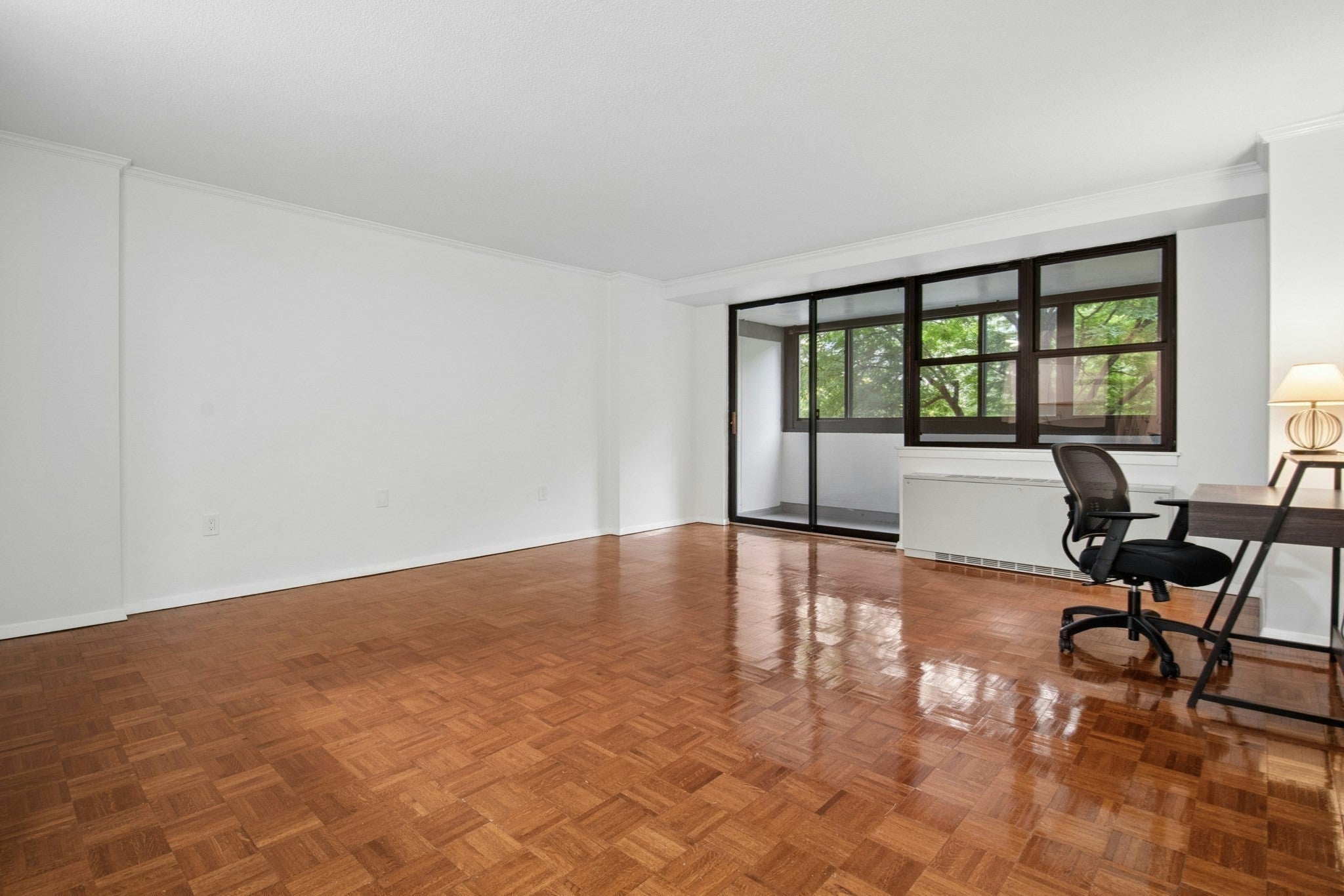 9 Hawthorne Pl 2C