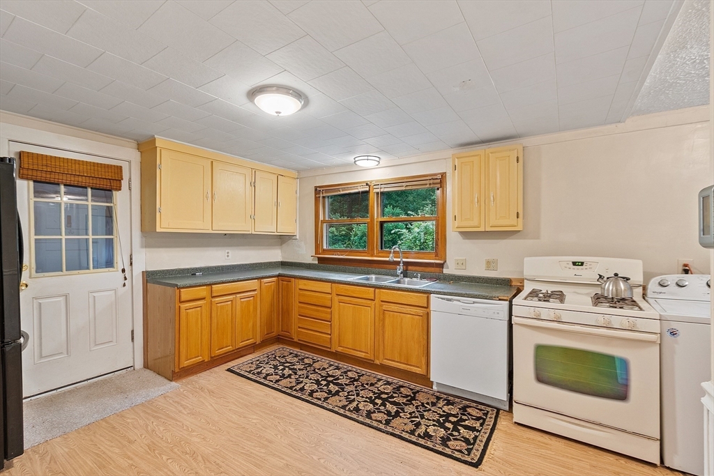 10 Worcester Rd