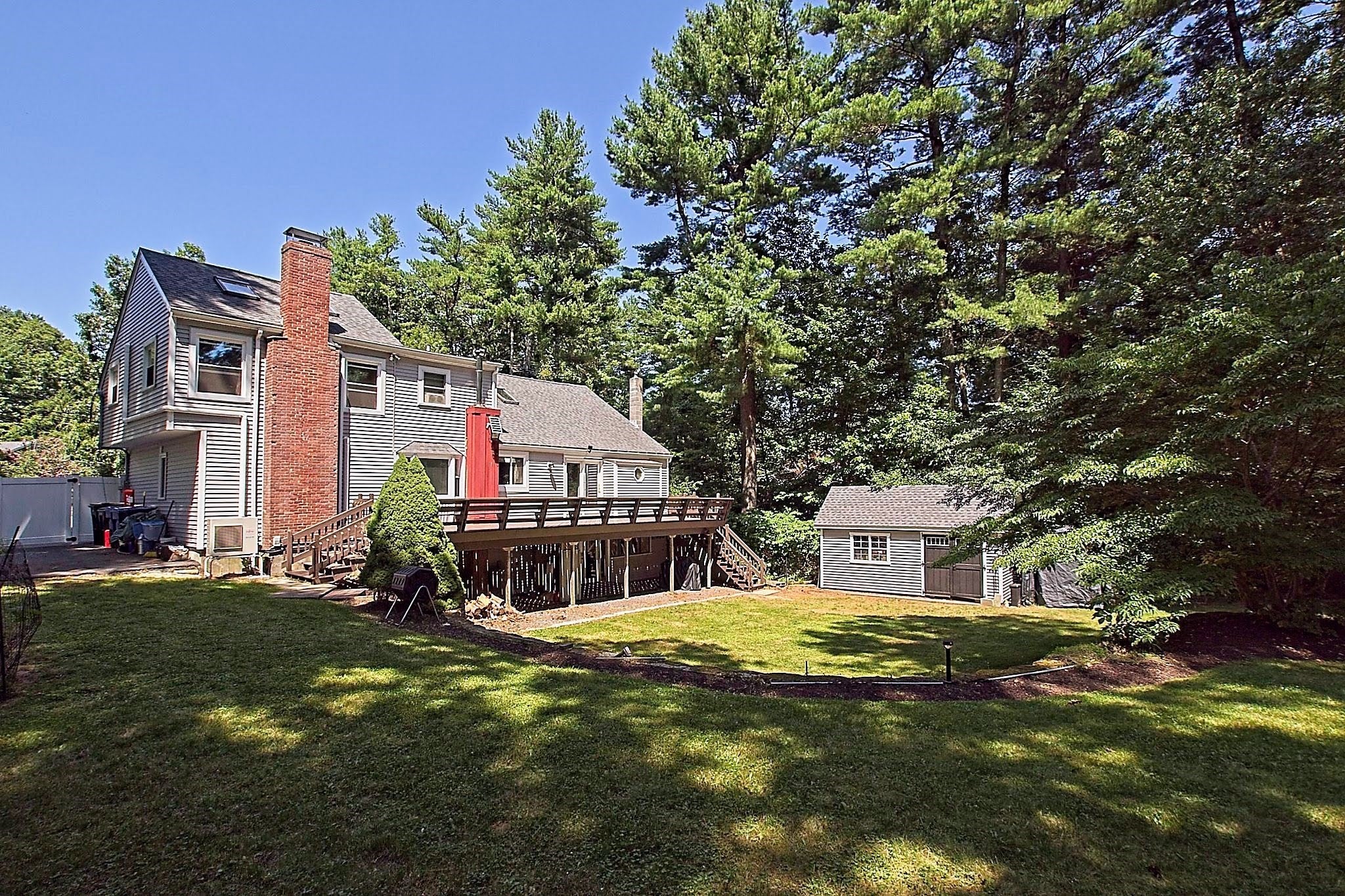 600 Forest St