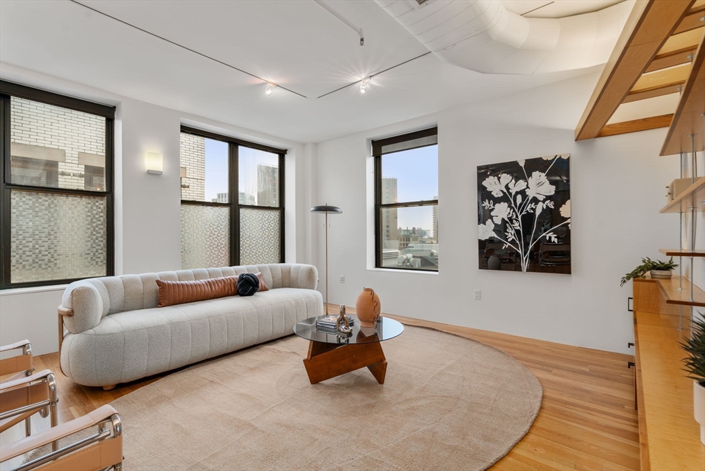 453 Washington St 11E