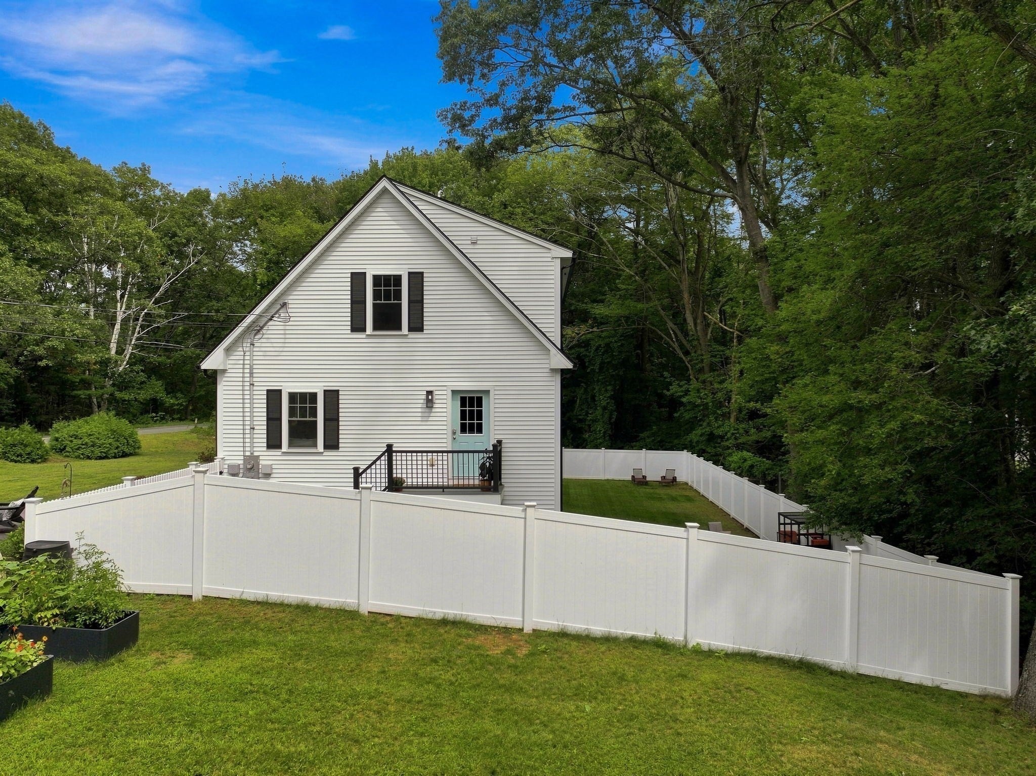 24 Locust St, Salisbury, MA Photo #32